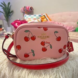 Coach MINI JAMIE CAMERA BAG WITH HEART CHERRY PRINT